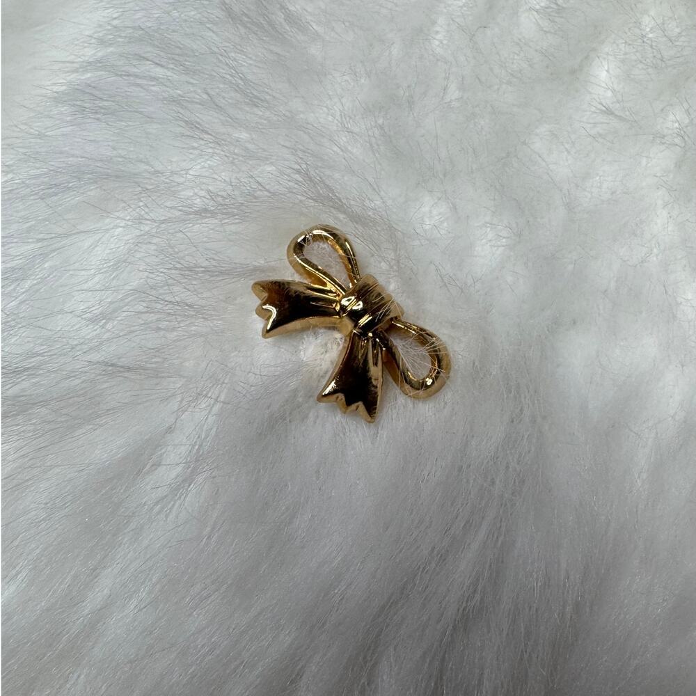 On 12th White Fuzzy Gold Bow Sweater Size Medium NWT Coquette Balletcore - Picture 7 of 12
